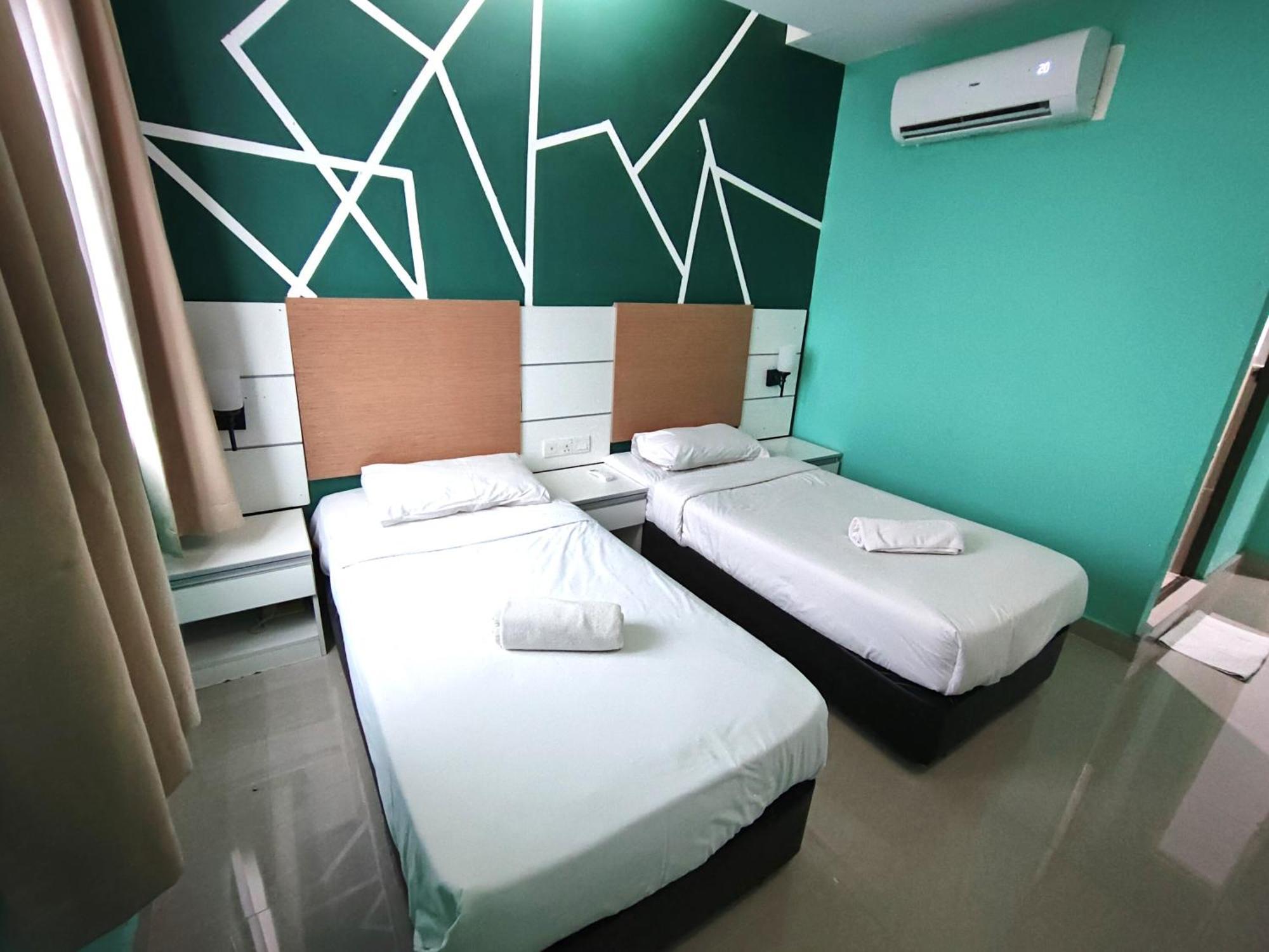 Bangi Business Hotel Kampong Sungai Ramal Dalam Esterno foto